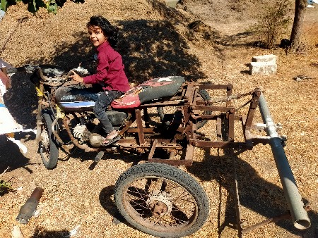 थंबनेल 3