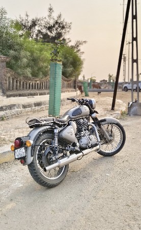 Royal enfield bullet 350