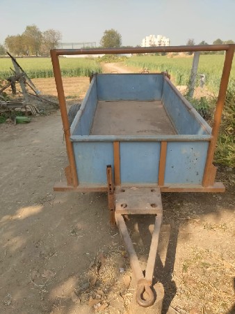 અંલગ ના પ્લેટ નું મીની ટેકટર નું