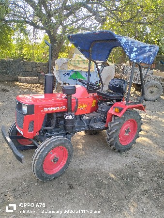 mahindra 215  (youvraj) NXT