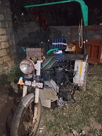 વેચવાનો છે.