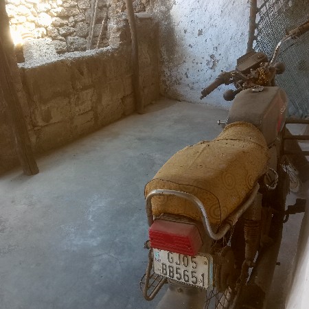 थंबनेल 2