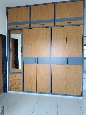 Farnisar kam karva mate Call karo