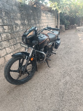 ટુ વ્હીલર વેચવાનું છે