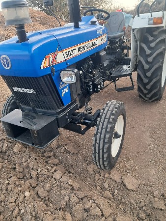 ટ્રેકટર વેચવાનું છે