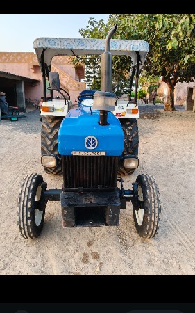 ટ્રેકટર વેચવાનું છે