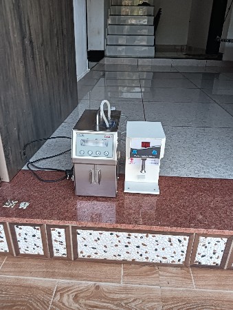 ફેટ મસીન ૩કેન વેચવા નાછે