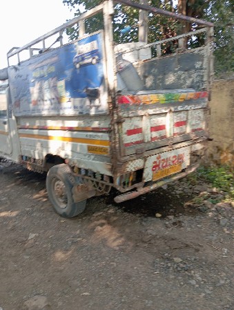 બોલેરો મકશિ  ટક વેસવાનો છે