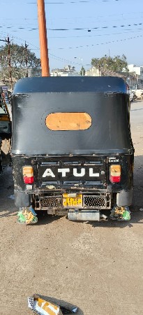 રીક્ષા વેચવાની છે