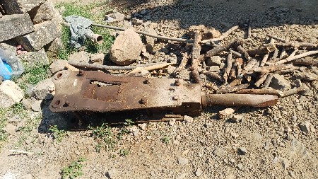 બ્રેકર વેચવાનો છે