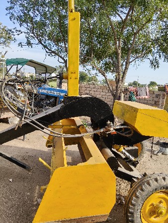 લેઝર લેન્ડ લેવલર વેચવાનું છે