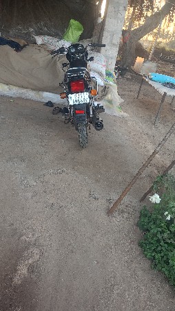 મોટરસાયકલ વેચવાનું છે