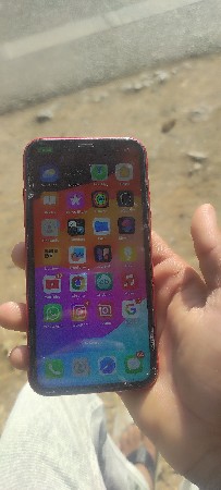 આ મોબાઇલ વેચવાનો છે.