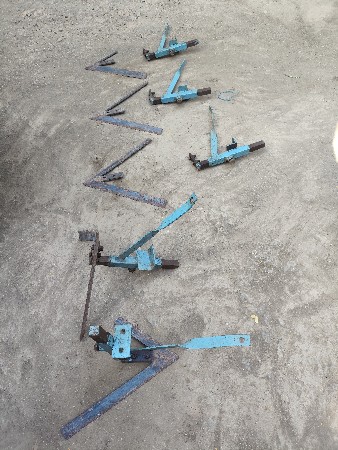 મોરપગા વેચવાના છે