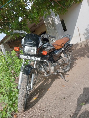 ટુ વ્હીલર વેચવાનું છે