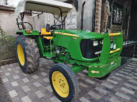 ટ્રેક્ટર વેચવાનું છે