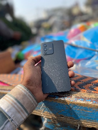 Vivo v23 5g  વેચવાનો છે
