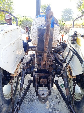 ન્યૂ હોલ્લેન્ડ વેચવાનું છે