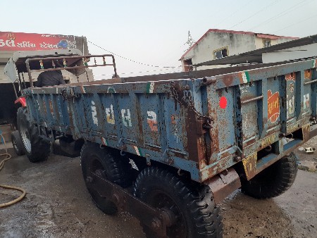 four whill tailar kisan rajkot