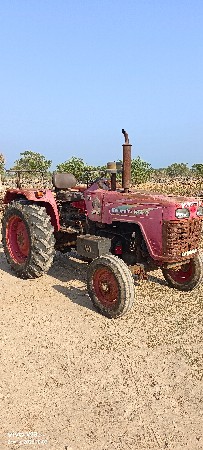 575DI વેચવાનુ છે મોડલ 2010નુ