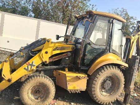 Mahindra erth master machine