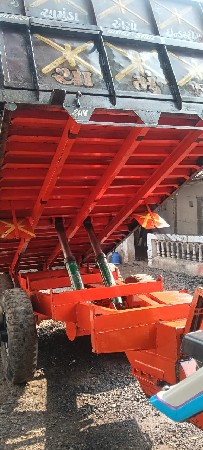 ટ્રોલી વેચવાની છે