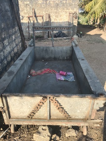 શિંગડા વાળા ટ્રેક્ટરની ટોલી