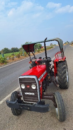 ટેકટર વેચવાનું છે