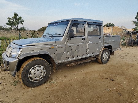 બોલેરો કેમ્પર