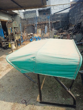 છત્રી  વેચવાની છે