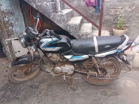 ટુ વ્હીલ વેચવાનું છે