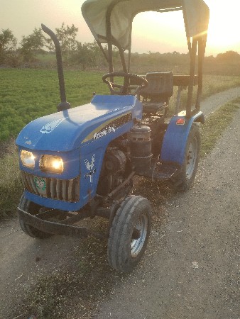 મીની ટેકટર વેચવાનું છે