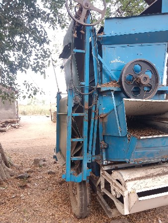 થ્રેસર વેસવાનું સે ગીતા નુ