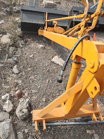 રેતી કાંકરી ખાતર ભરવાના લોડર