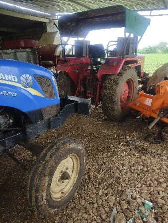 બધું જ વેચવાનું છે