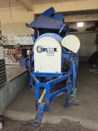 નર્મદા કંપની નું થ્રેશર