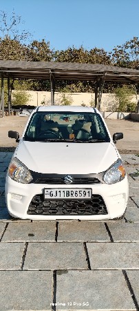 વેચવાની છે