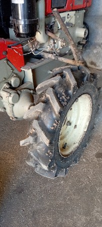 ટ્રેક્ટર વેચવા નુ છે