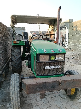 john deere 5104 black body