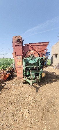 થ્રેશર વેચવાનું છે.