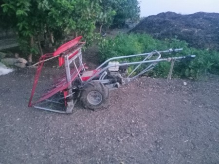 રીપર મશીન વેચવાનું છે