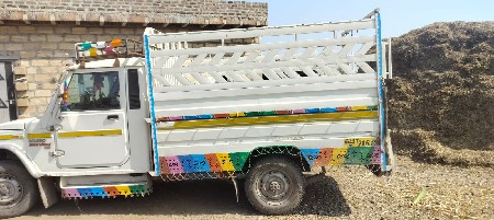 બોલેરો ગાડી વેચવાની છે