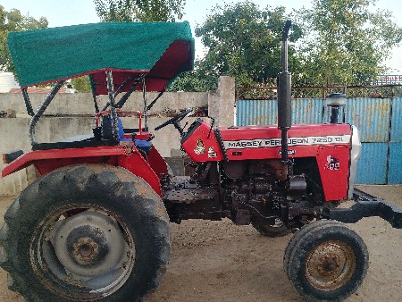 ટ્રેક્ટર વેચવાના છે