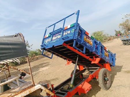 જય સીતારામ નું ફોરવીલ ટેલર વેચવાનું