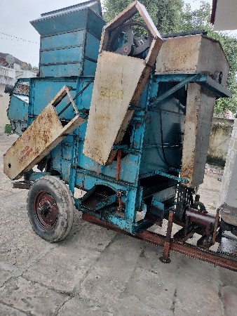 થ્રેશર વેચવાનું છે