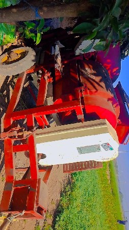 વેચવાની છે