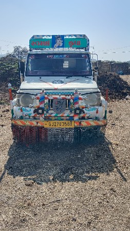 બોલેરો વેચવાનો છે