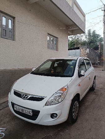 I ૨૦ car વેચવાની છે