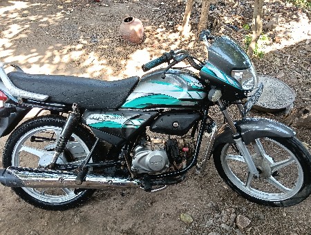 એચએફ ડિલક્સ‌ વેચવાનું છે