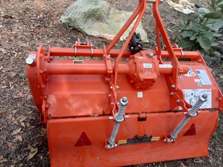 રોટાવેટર વેચવાનું છે મીની